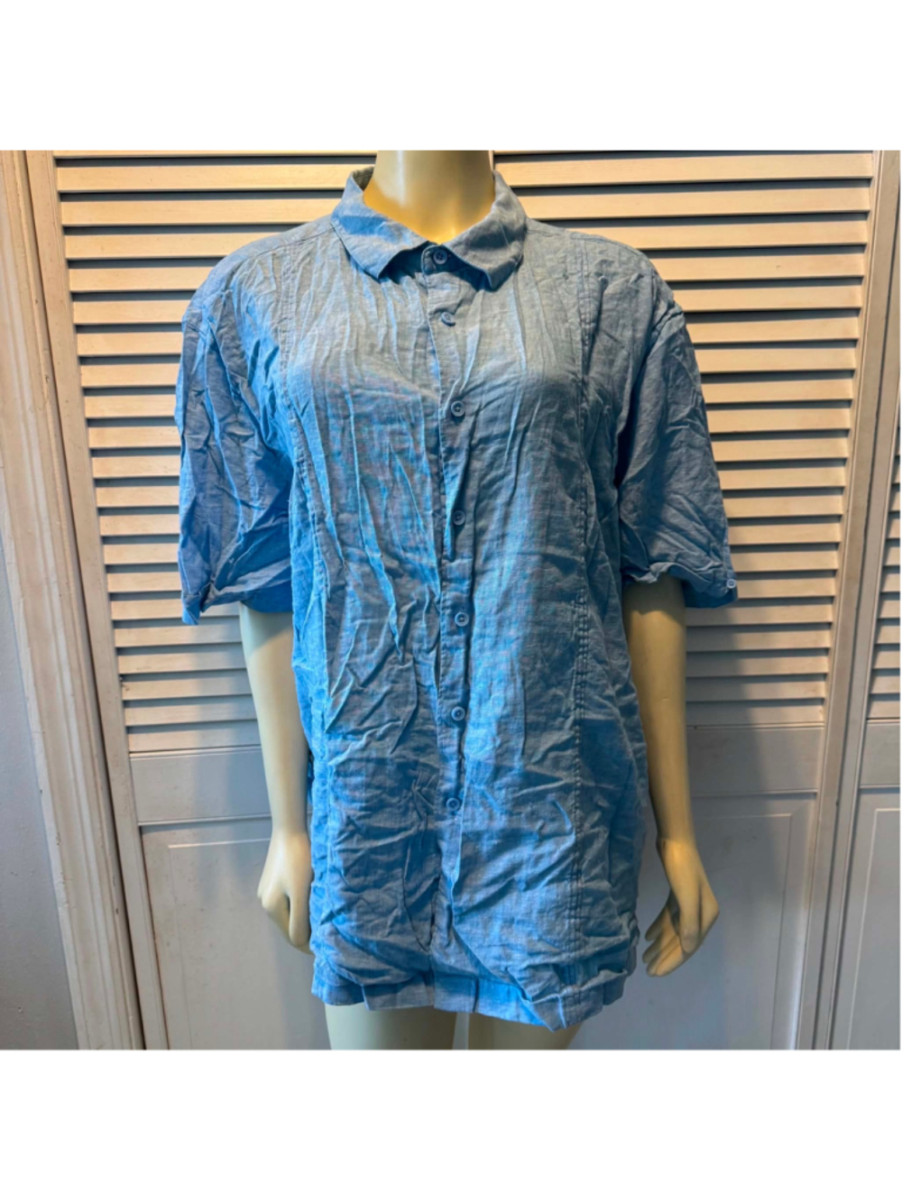 Women’s Light Blue Button-Up Shirt 2XL Short Sleeve Casual Collared Top
